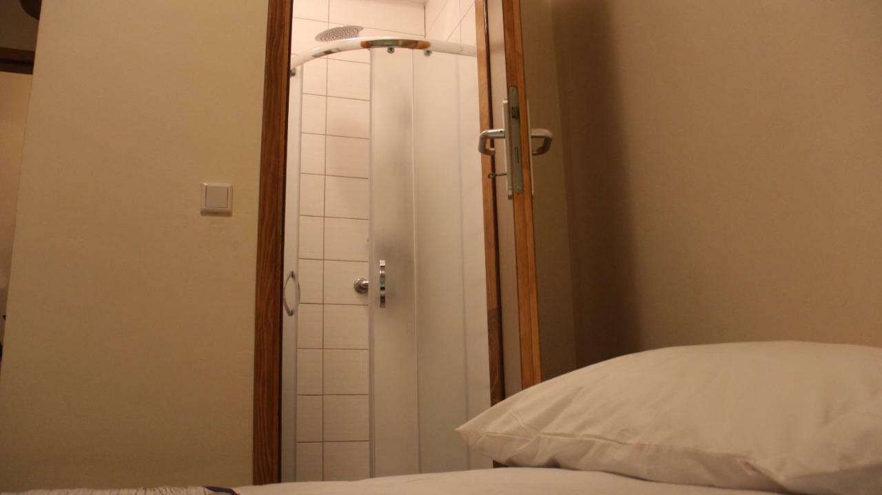 Elg Rooms Postumia Esterno foto