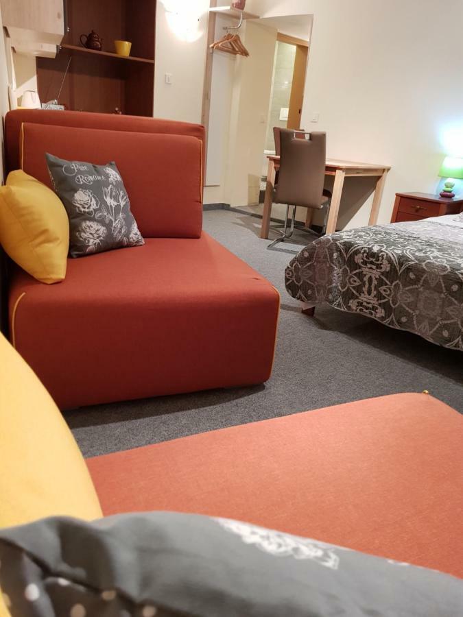 Elg Rooms Postumia Esterno foto