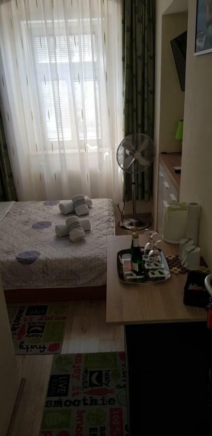 Elg Rooms Postumia Esterno foto